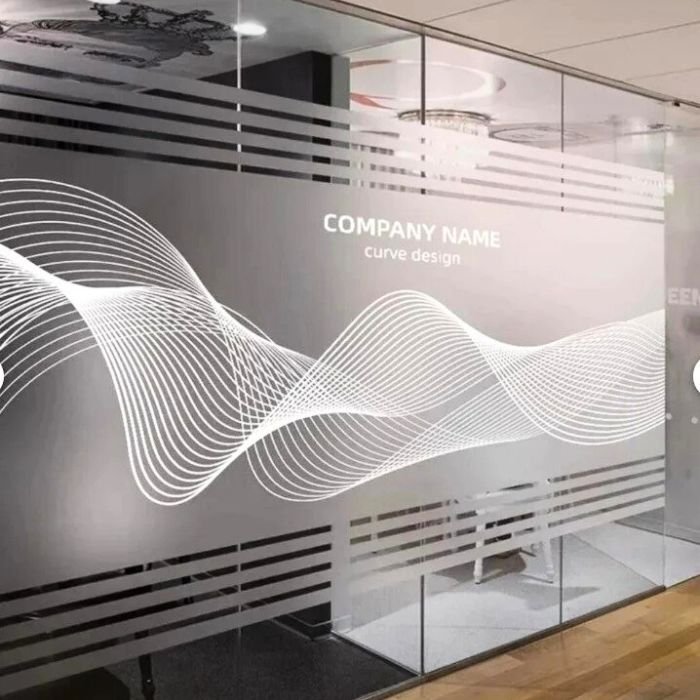 Detalle de esmerilado en vidrio decorativo